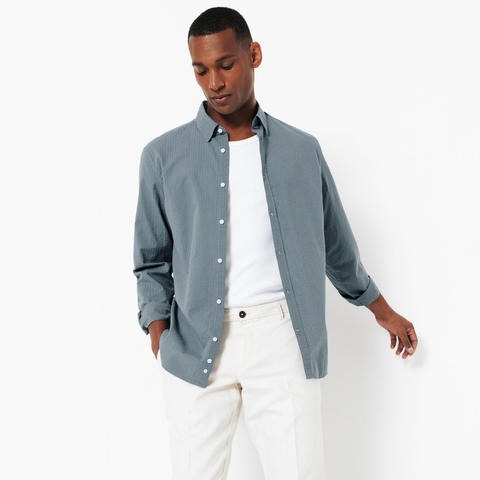 Chemise en coton seersucker unie