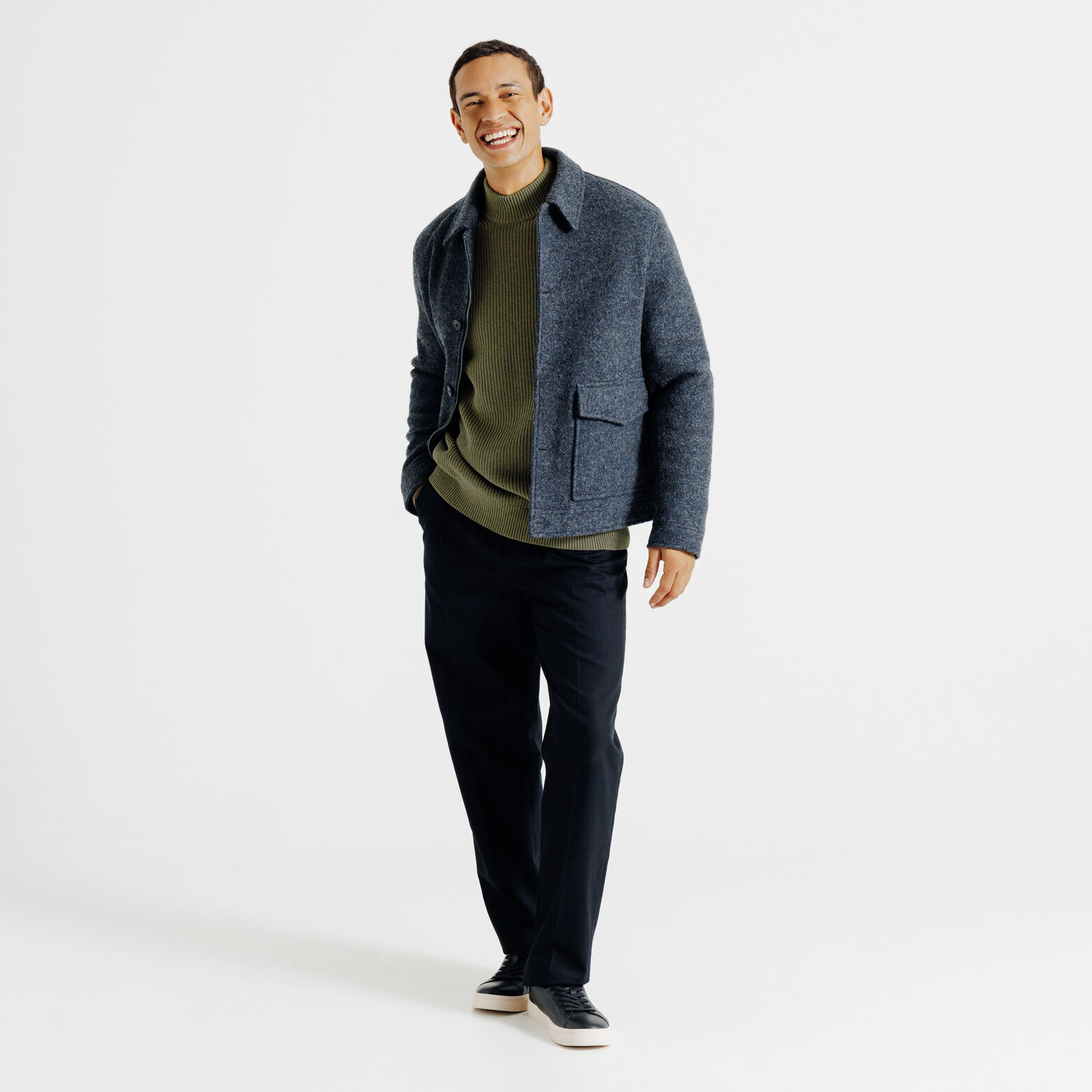 Pull col chemin&eacute;e en c&ocirc;te