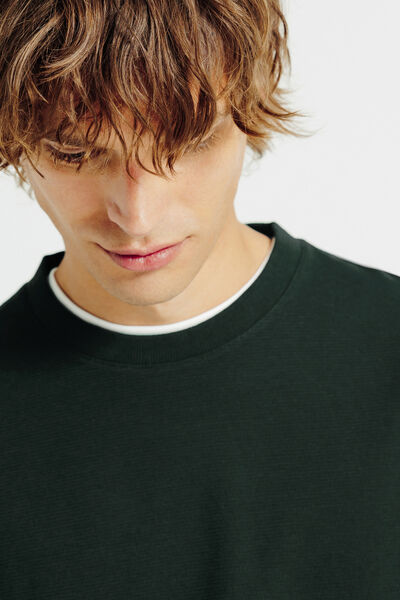 Tee shirt manches longues mati&egrave;re reli&eacute;f&eacute;e