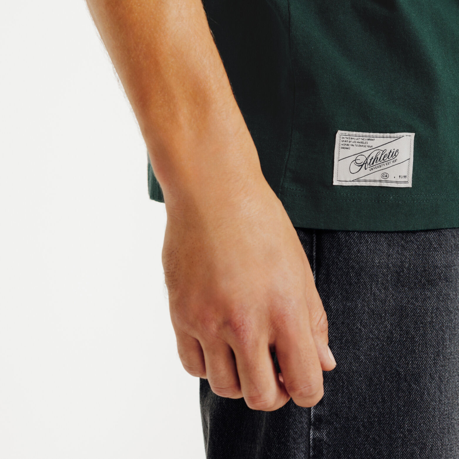 Tee shirt en coton broderie poitrine