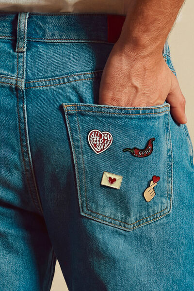 Lot de 4 pins Saint-Valentin