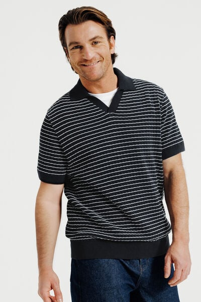 Pull manches courtes col polo resort ray&eacute; relief&eacute;