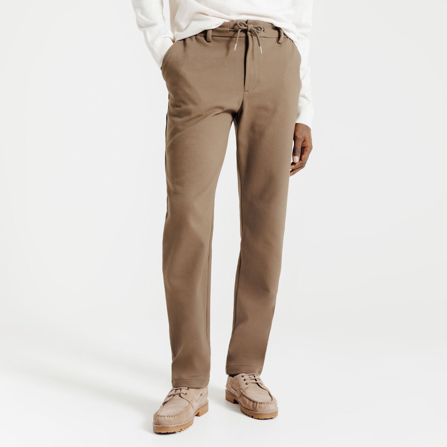 Pantalon chino tapered maille