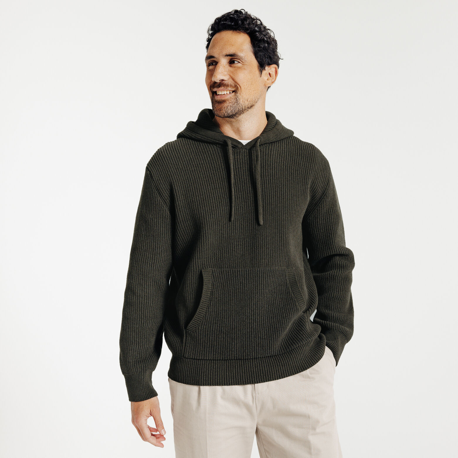 Pull &agrave; capuche chenille