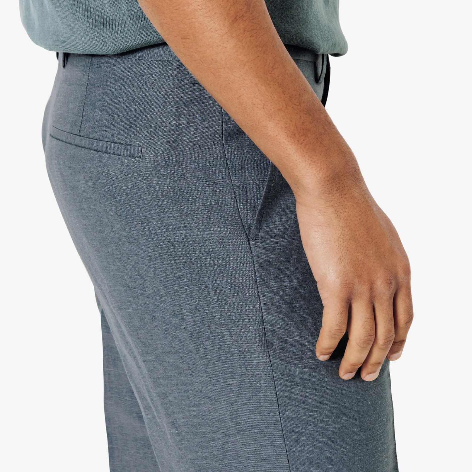 Pantalon de costume contenant du lin