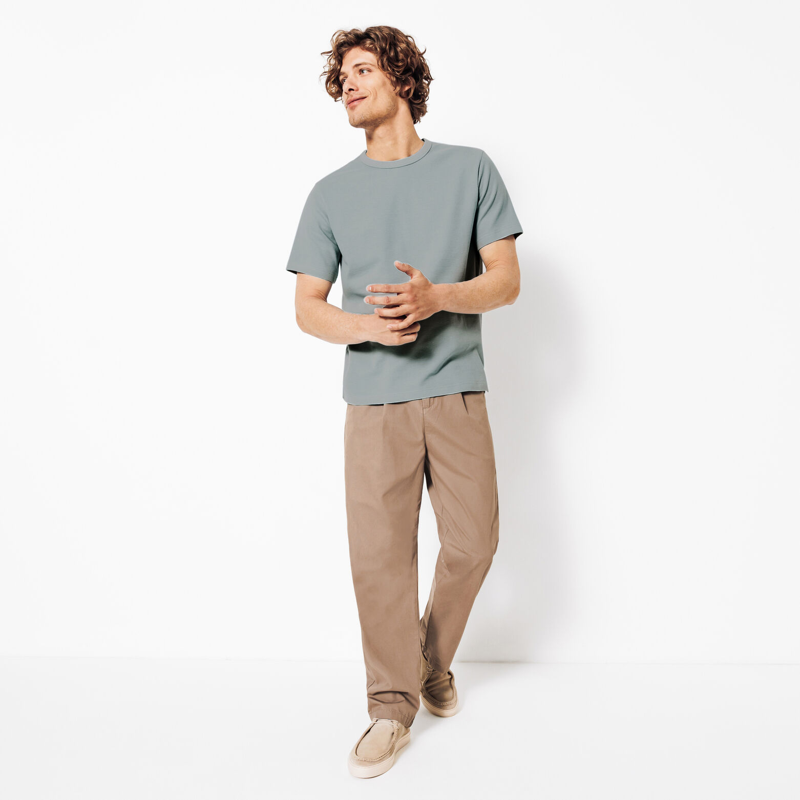 Tee shirt mati&egrave;re gaufr&eacute;e