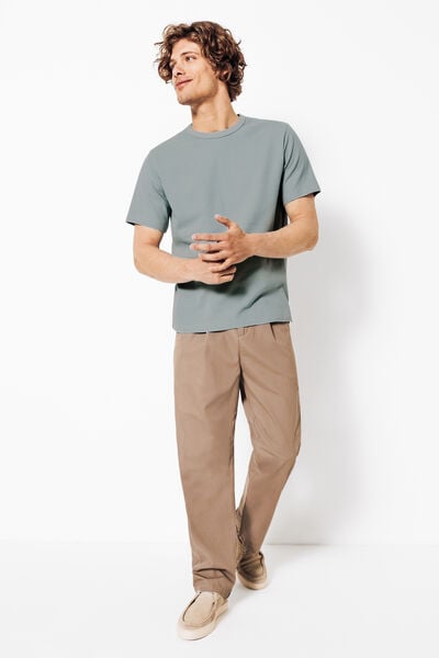 Tee shirt mati&egrave;re gaufr&eacute;e