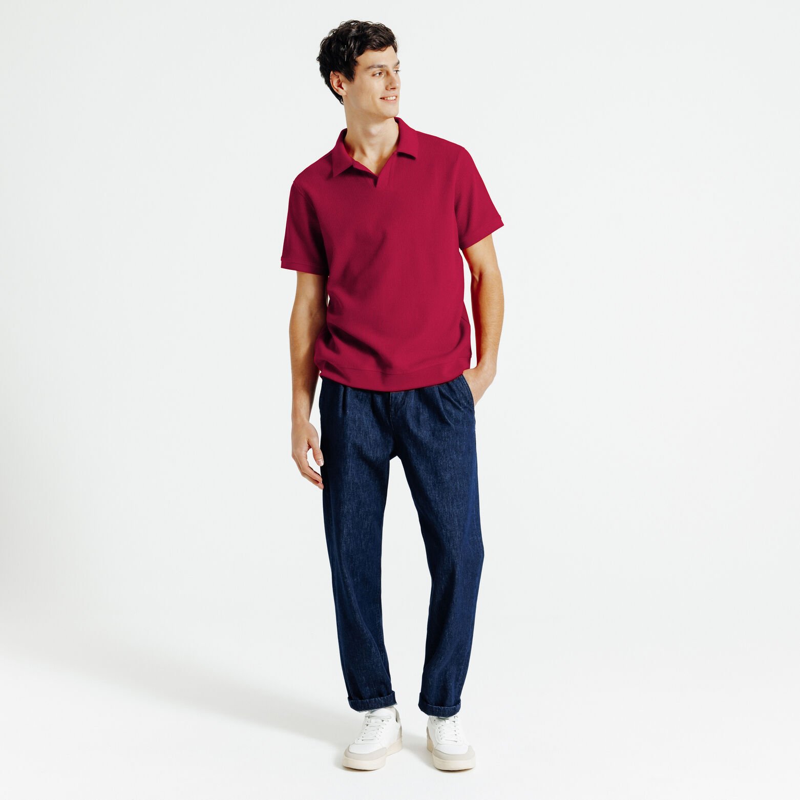 Polo manches courtes textur&eacute; col resort