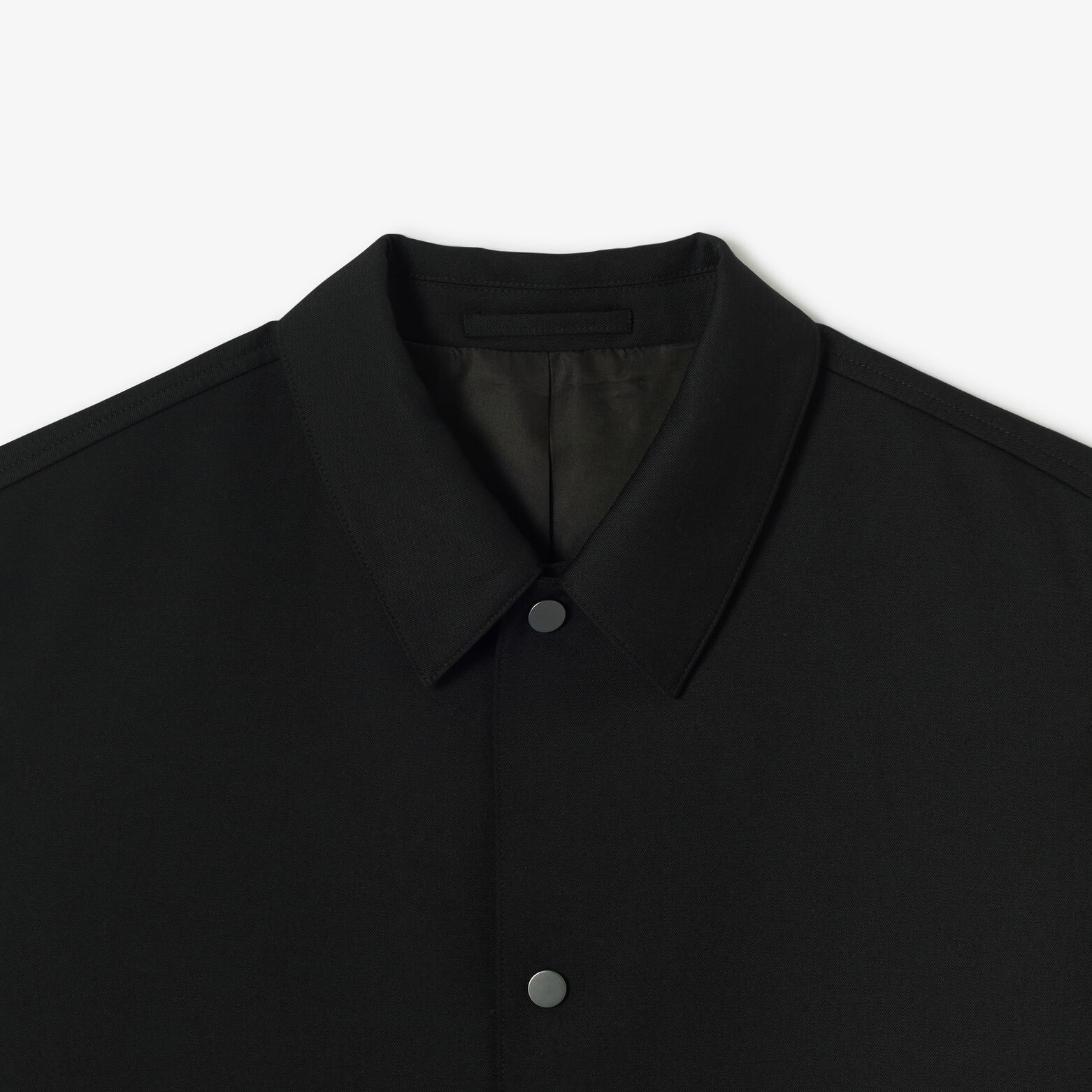 Veste pressionn&eacute;e col chemise