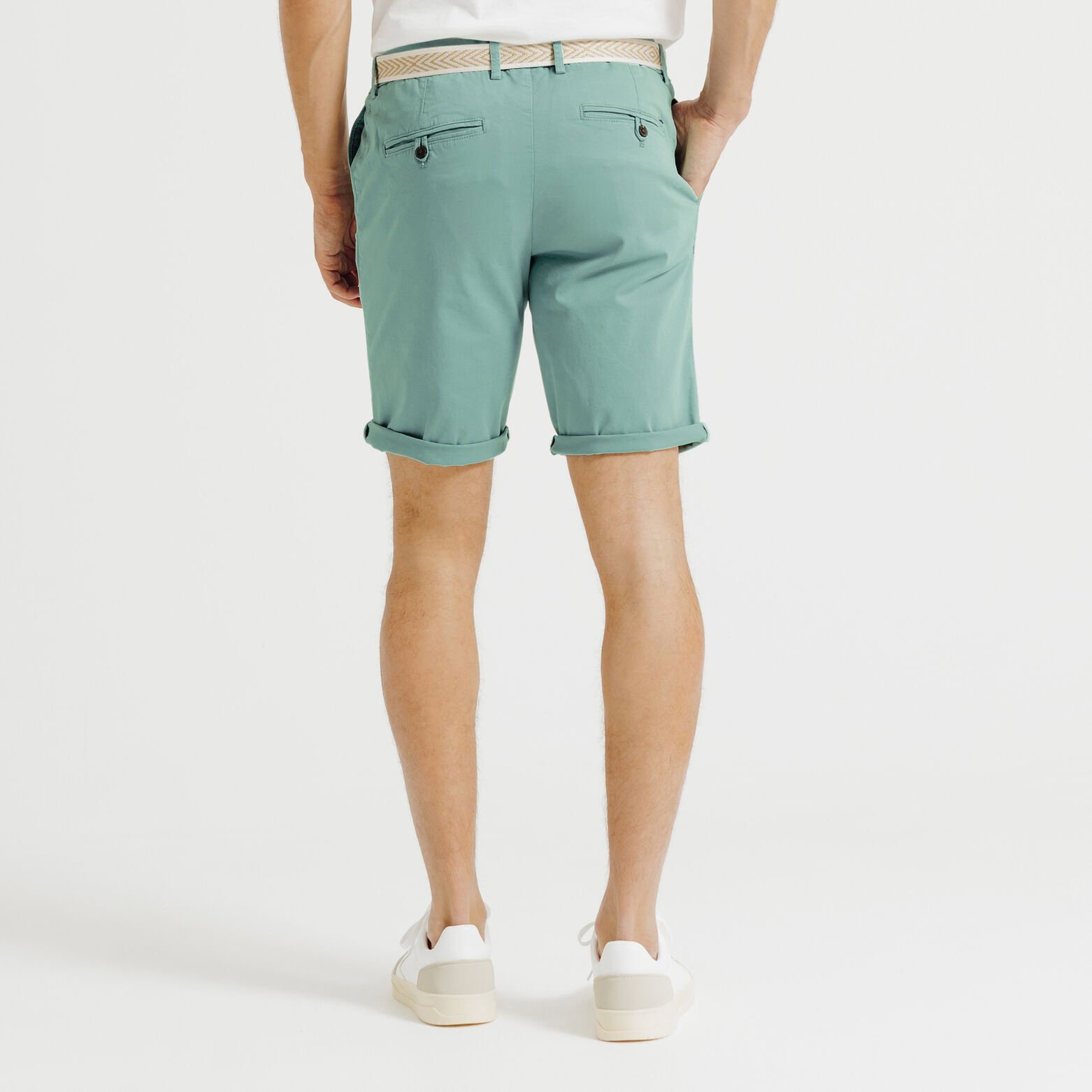 Bermuda chino uni avec ceinture