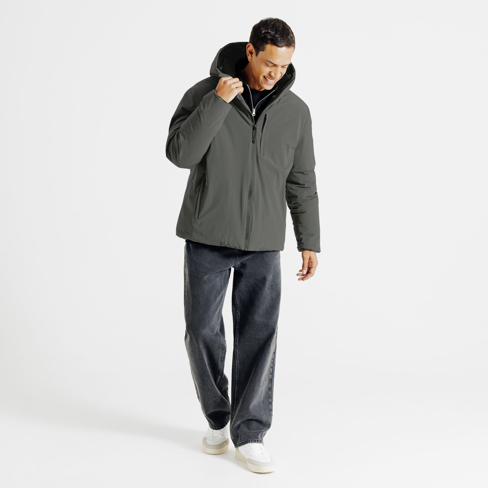 Blouson &agrave; capuche zipp&eacute;