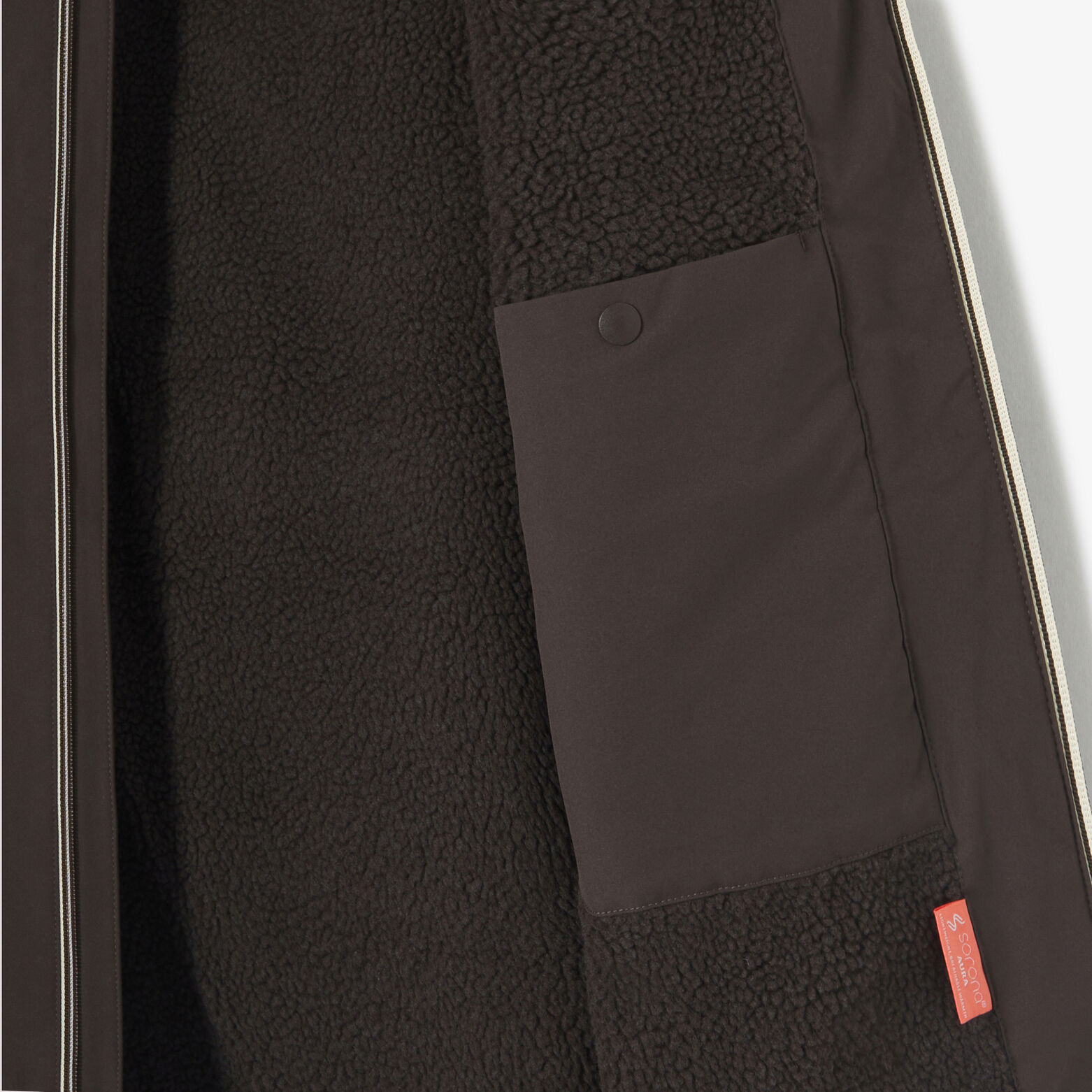 Parka longue &agrave; capuche doubl&eacute;e en sherpa