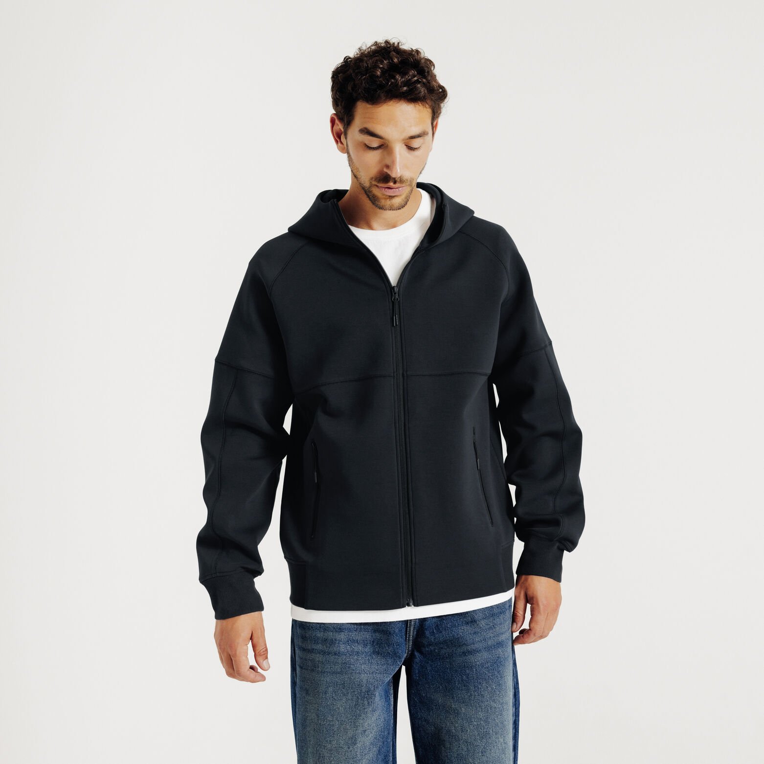 Veste capuche zipp&eacute;e