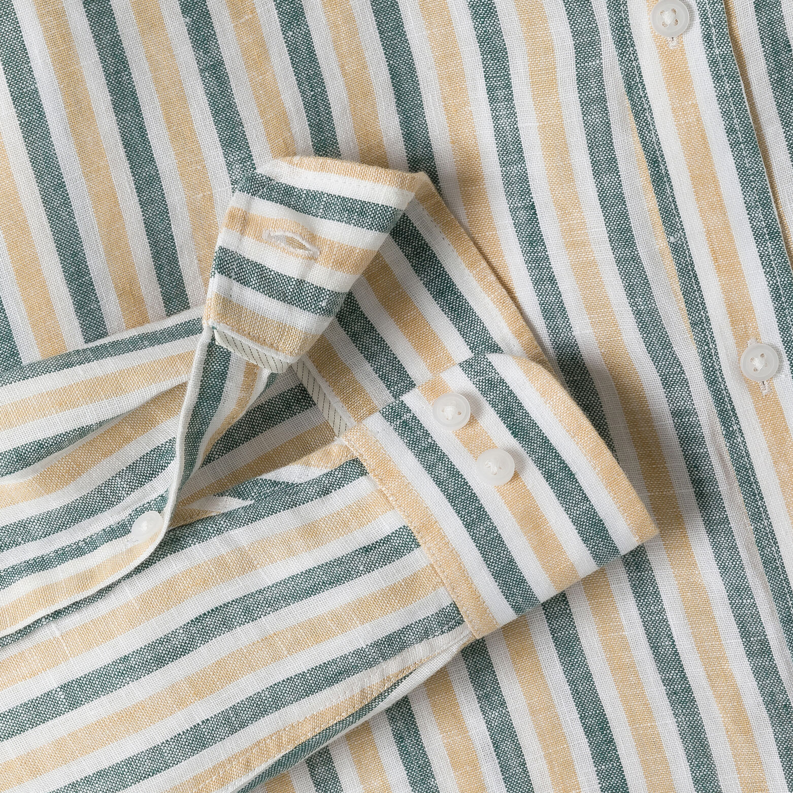 Chemise en lin ray&eacute;e