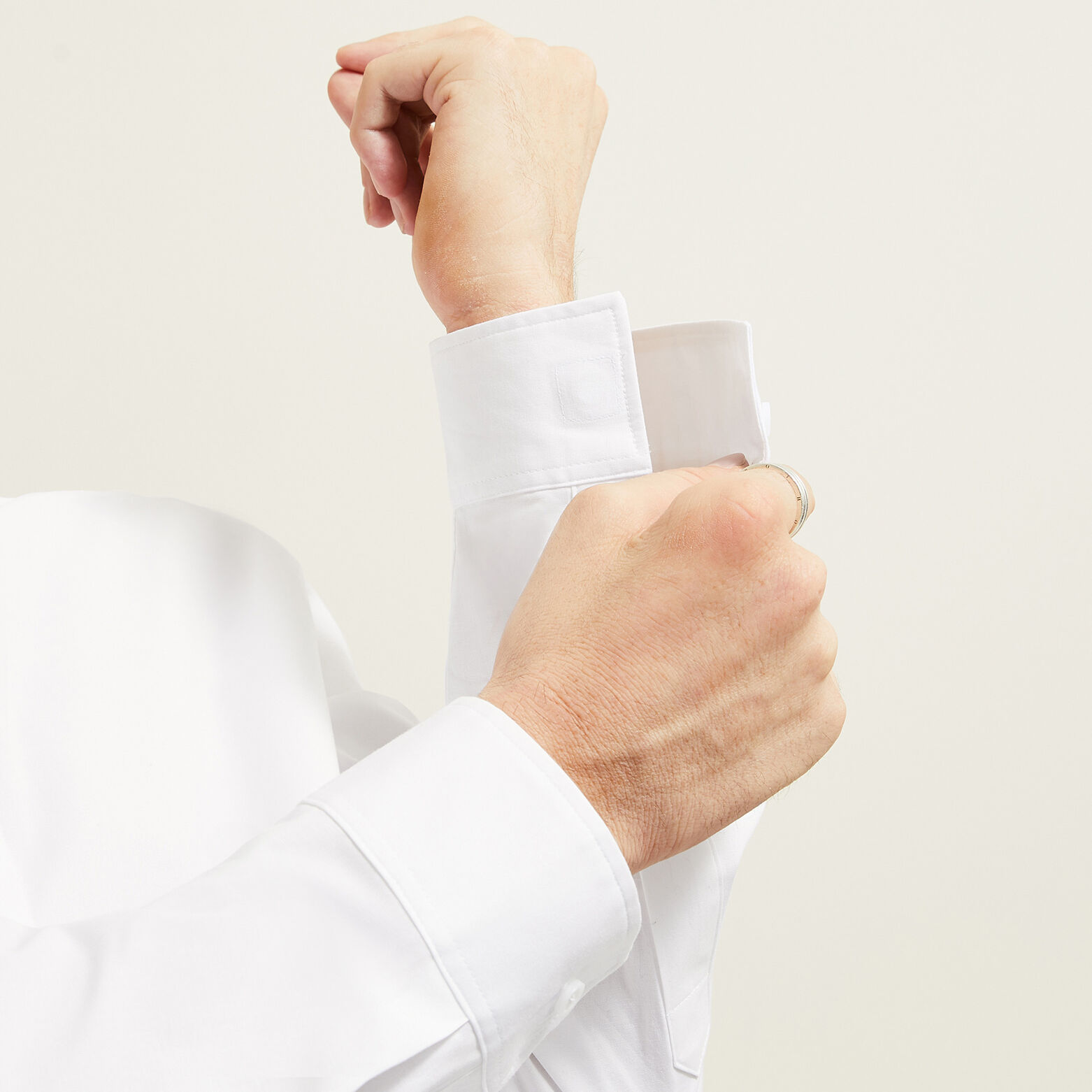 Chemise regular pour personne &agrave; mobilit&eacute; r&eacute;duite