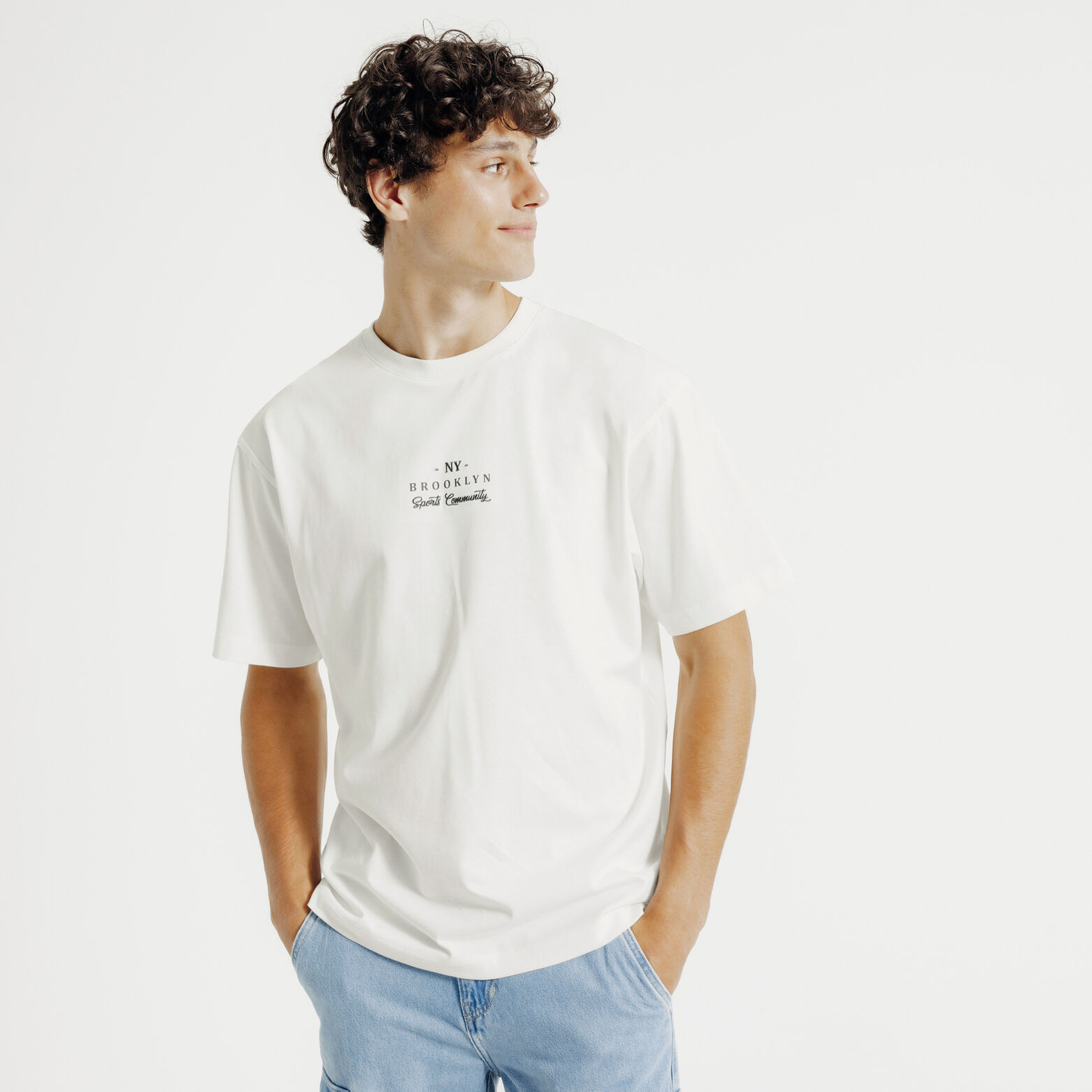 Tee shirt en coton imprim&eacute; et brod&eacute; devant dos