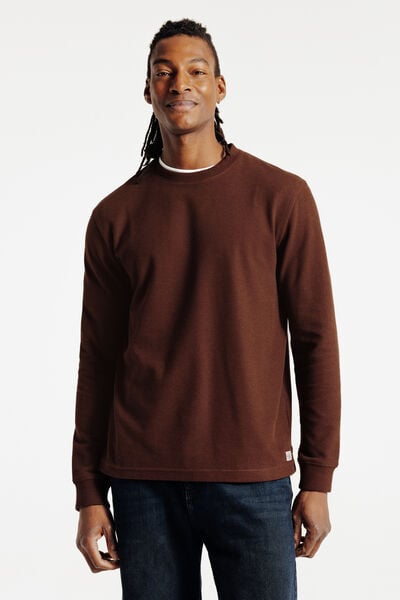 Tee shirt manches longues mati&egrave;re reli&eacute;f&eacute;e