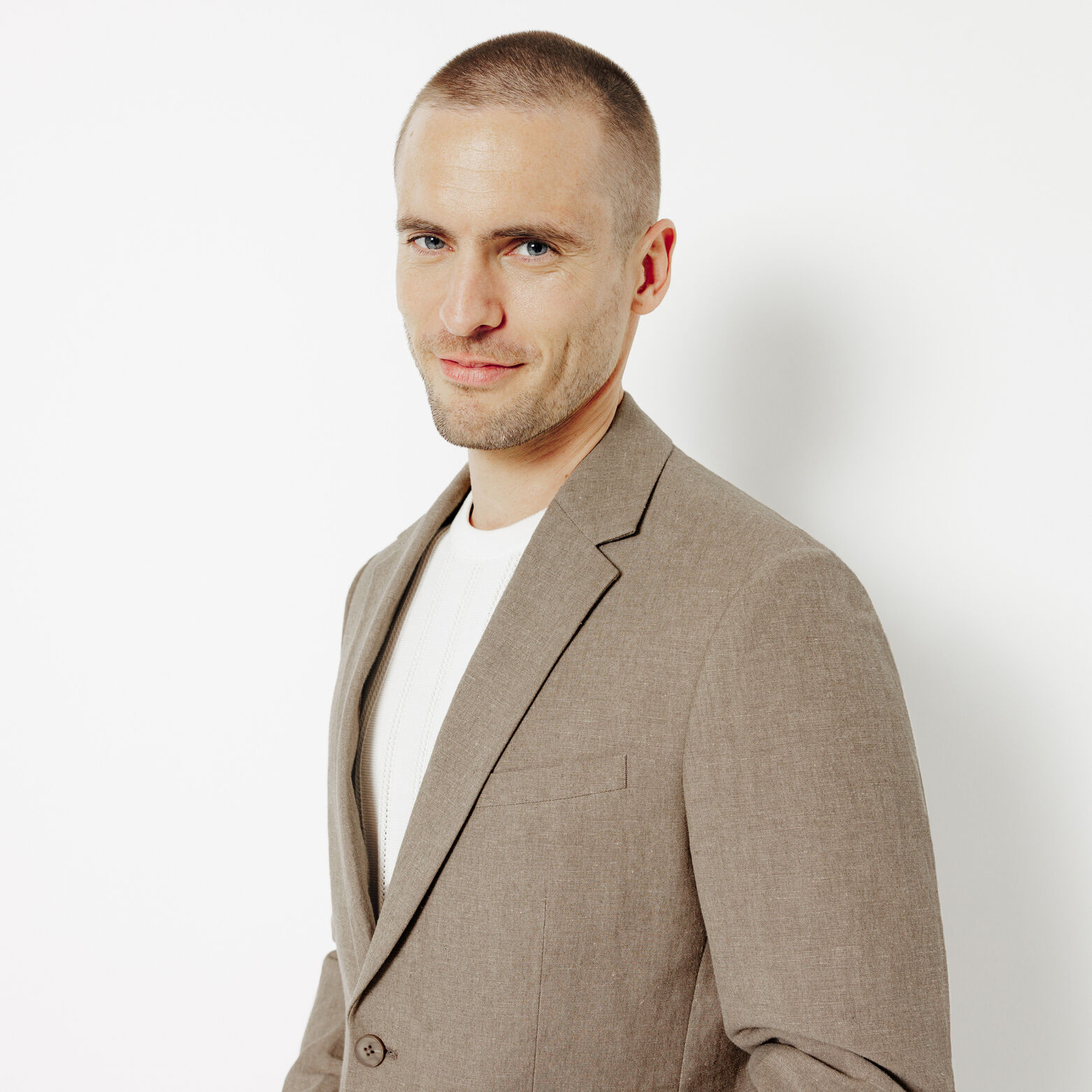 Veste de costume contenant du lin