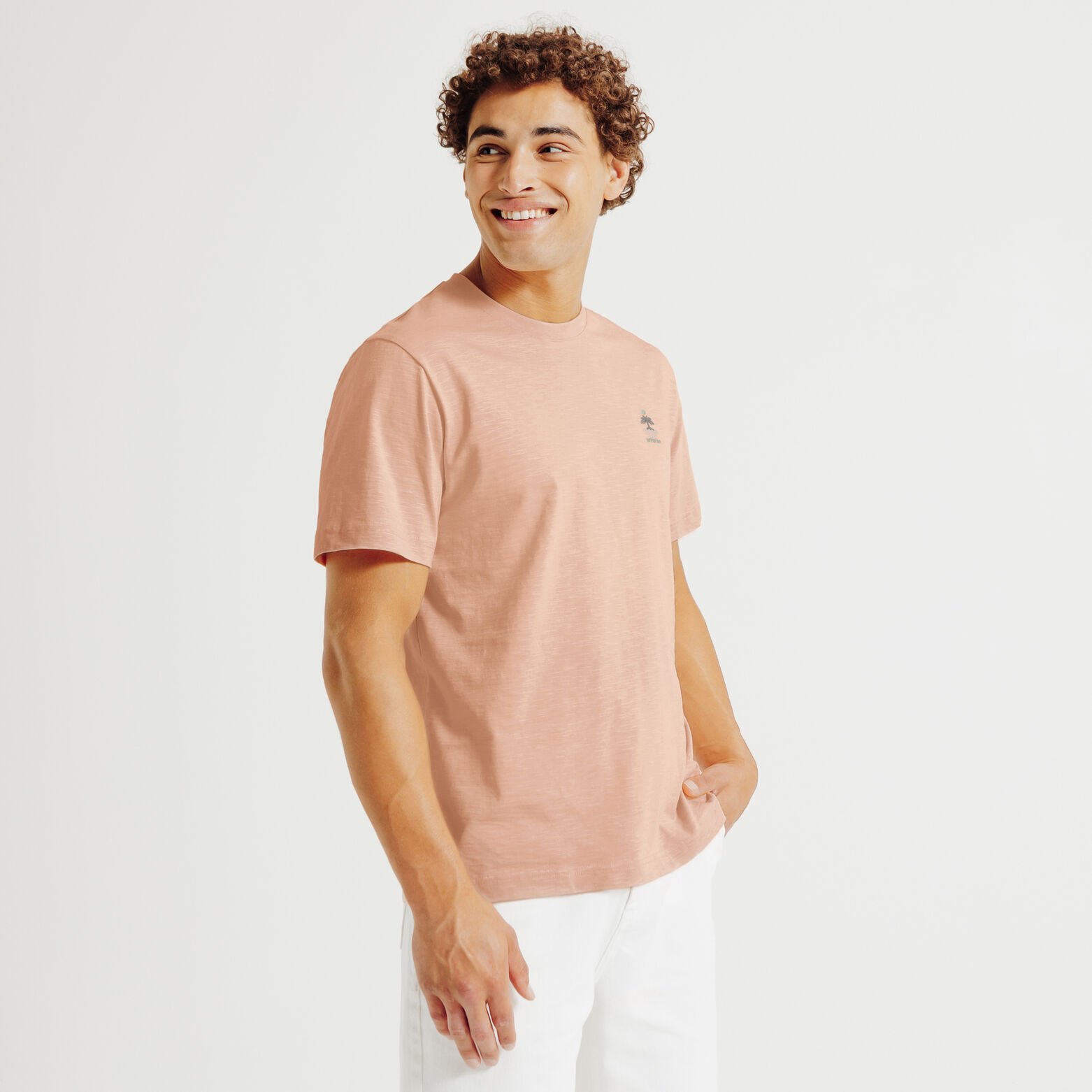 Tee shirt mati&egrave;re flamm&eacute;e broderie poitrine