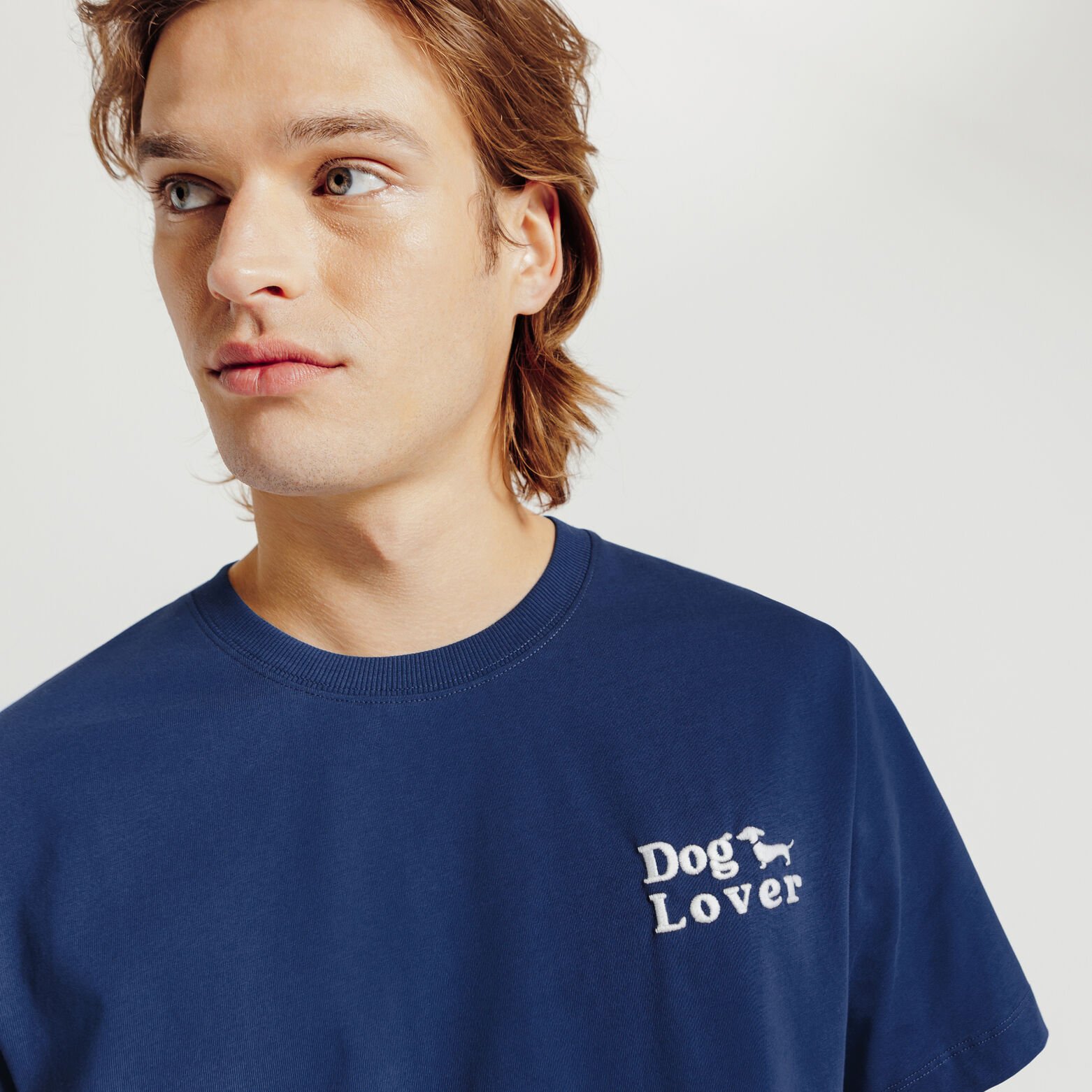 Tee shirt imprim&eacute; poitrine chien