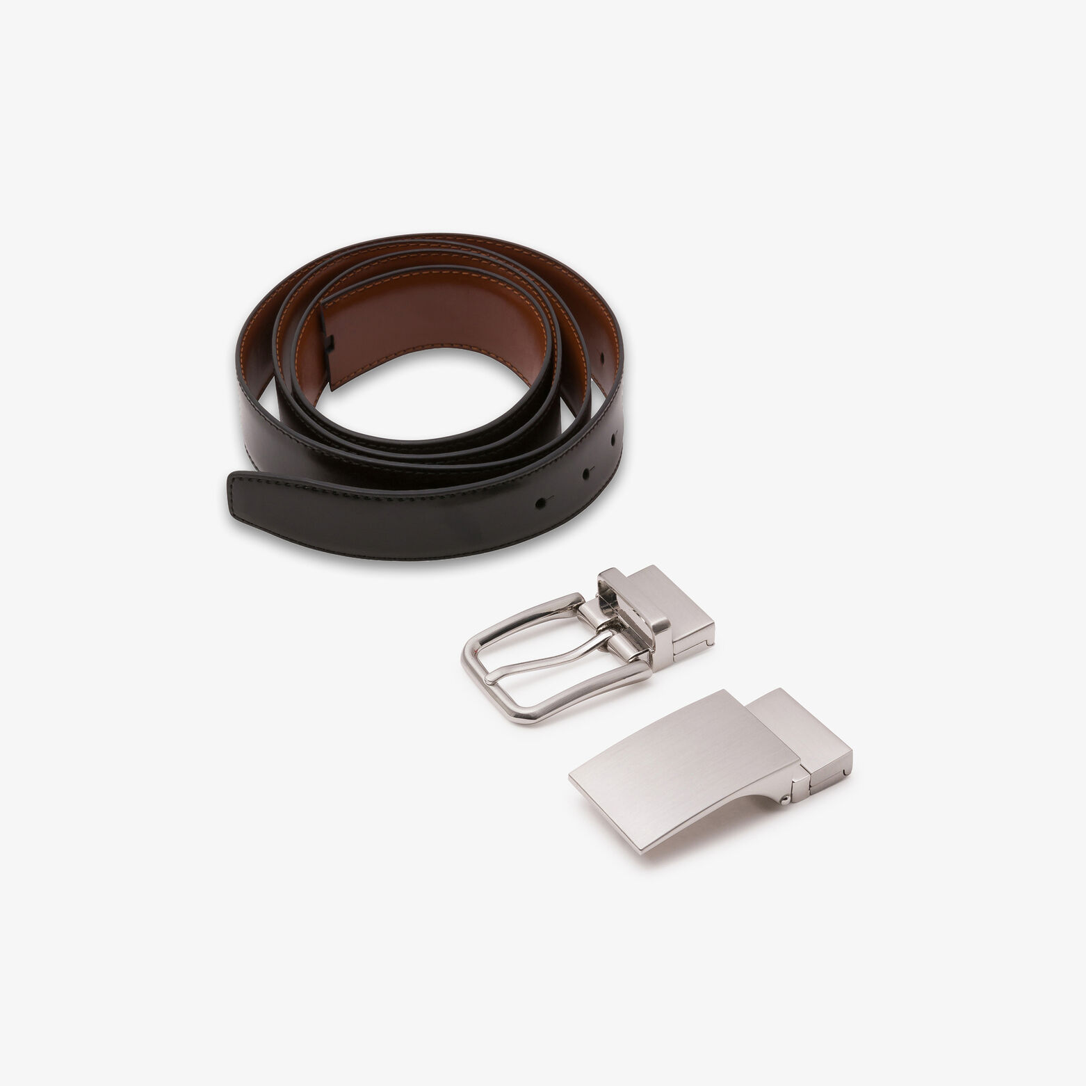 Coffret ceinture r&eacute;versible avec plaque et boucle