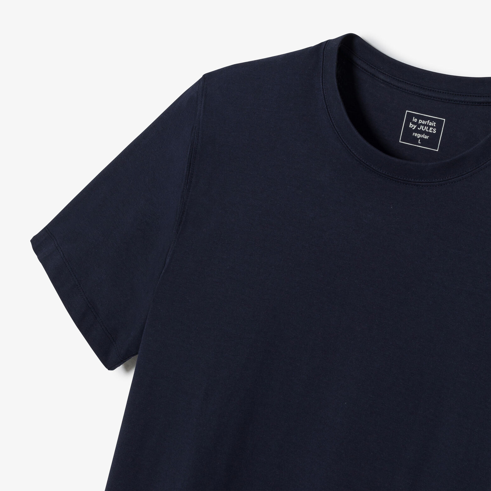 Le Parfait by JULES' t-shirt