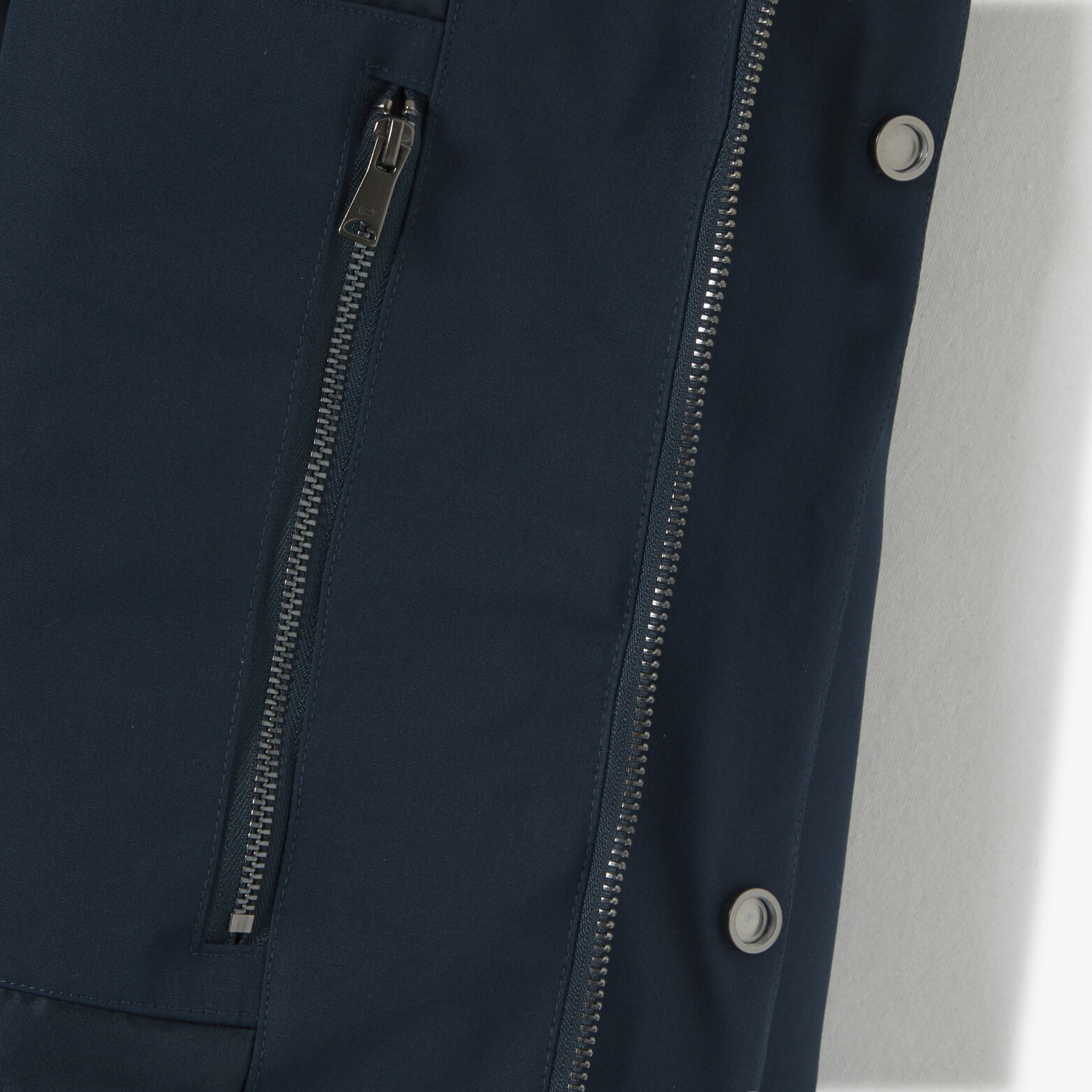 Parka courte &agrave; capuche