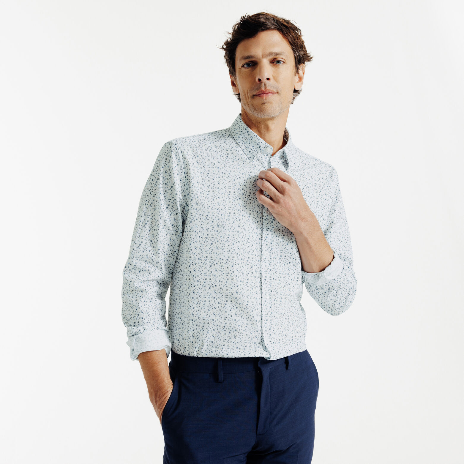 Chemise en coton imprim&eacute; floral slim