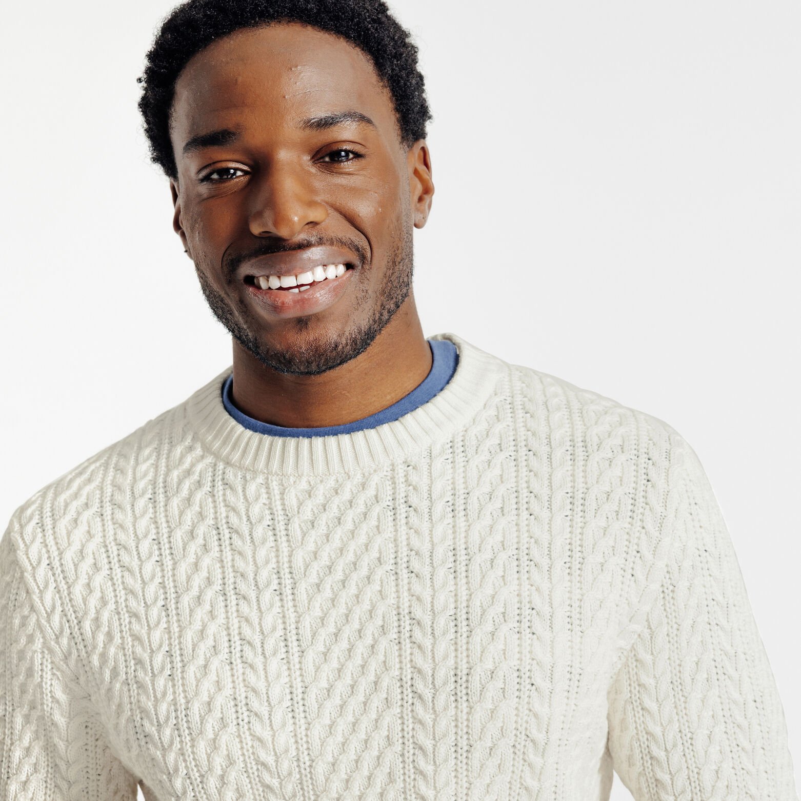 Pull col rond torsad&eacute;