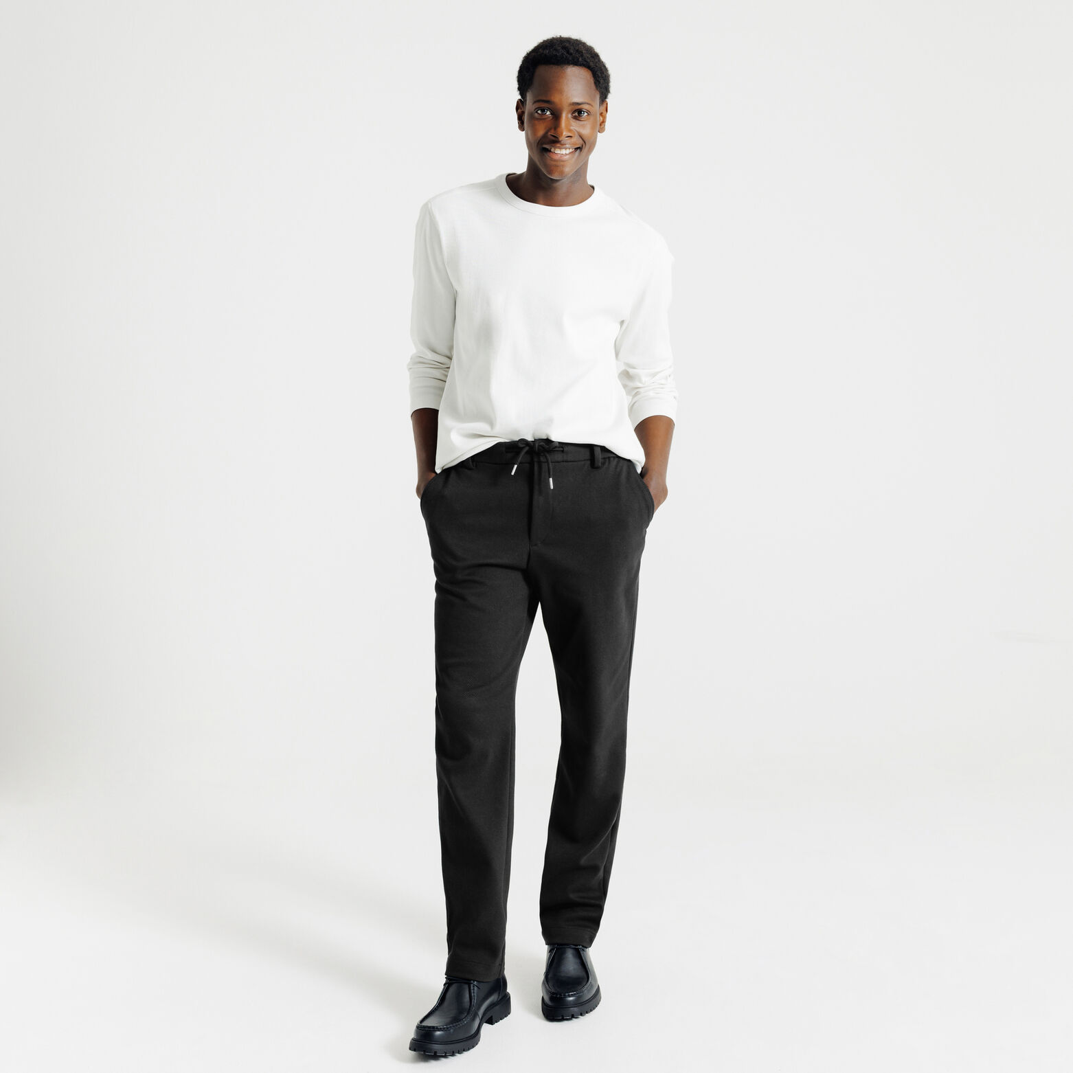 Pantalon chino tapered maille