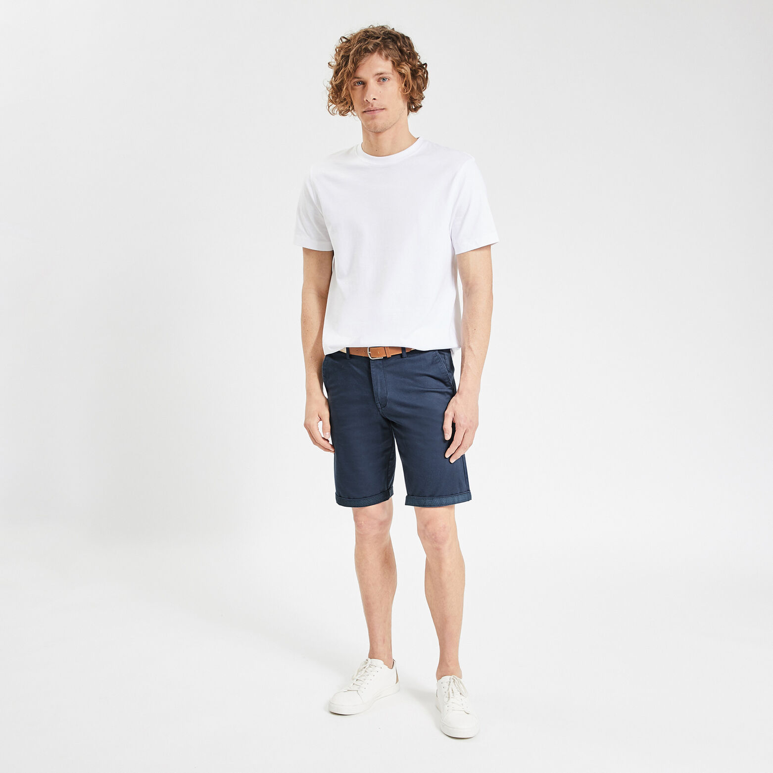 Bermuda chino uni avec ceinture