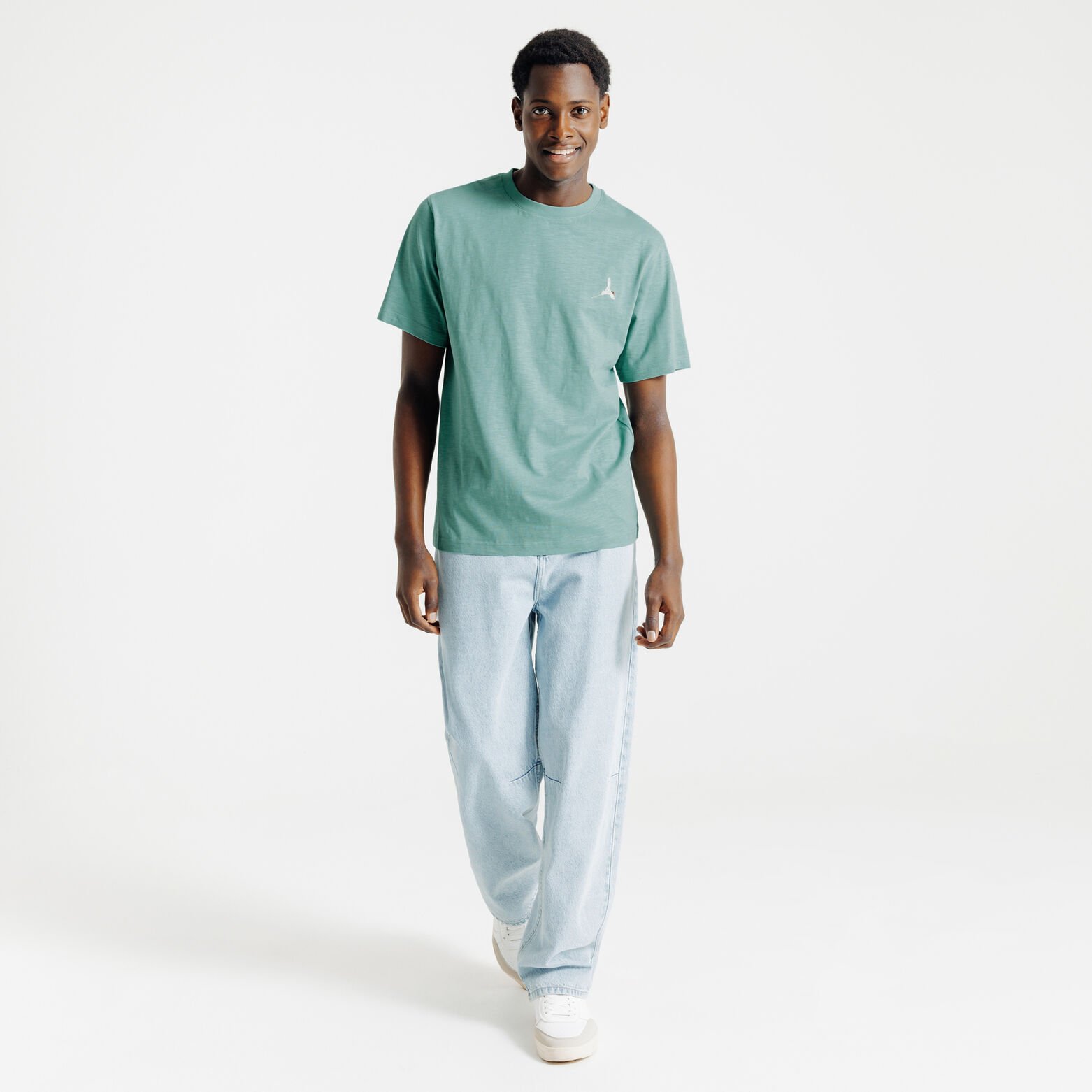 Tee shirt mati&egrave;re flamm&eacute;e broderie poitrine