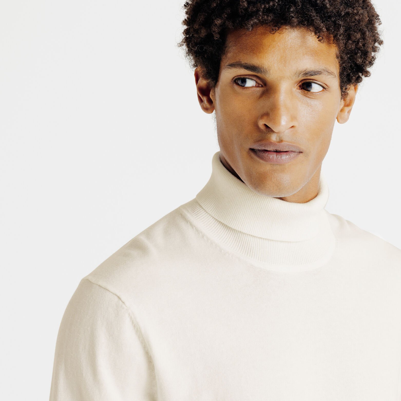 Pull col roul&eacute;