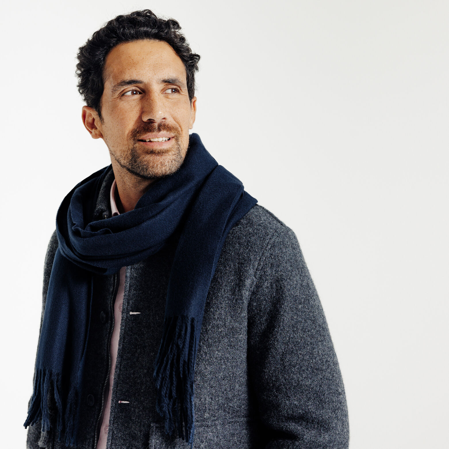 Echarpe contenant du cachemire