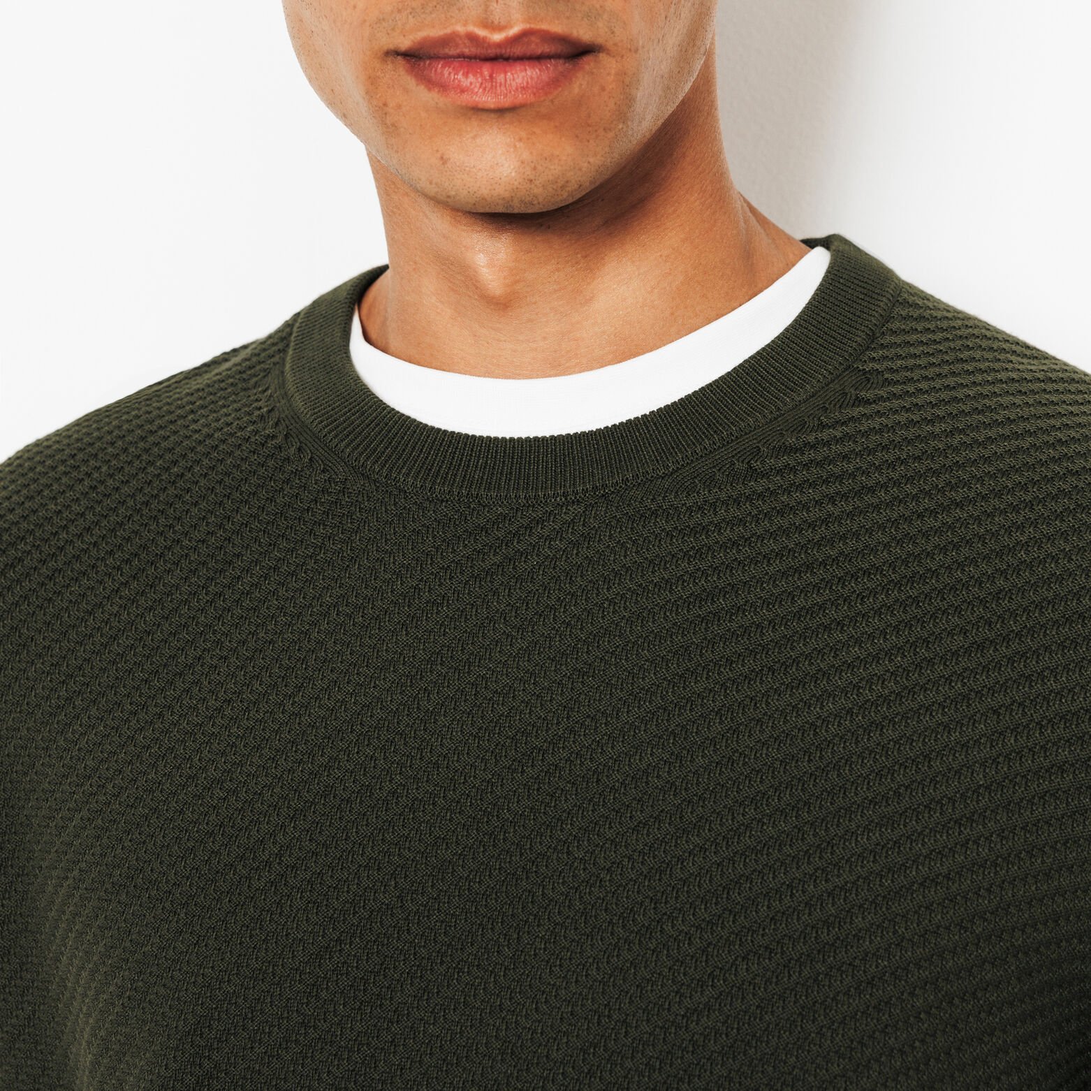 Pull col rond jeux de points fantaisie