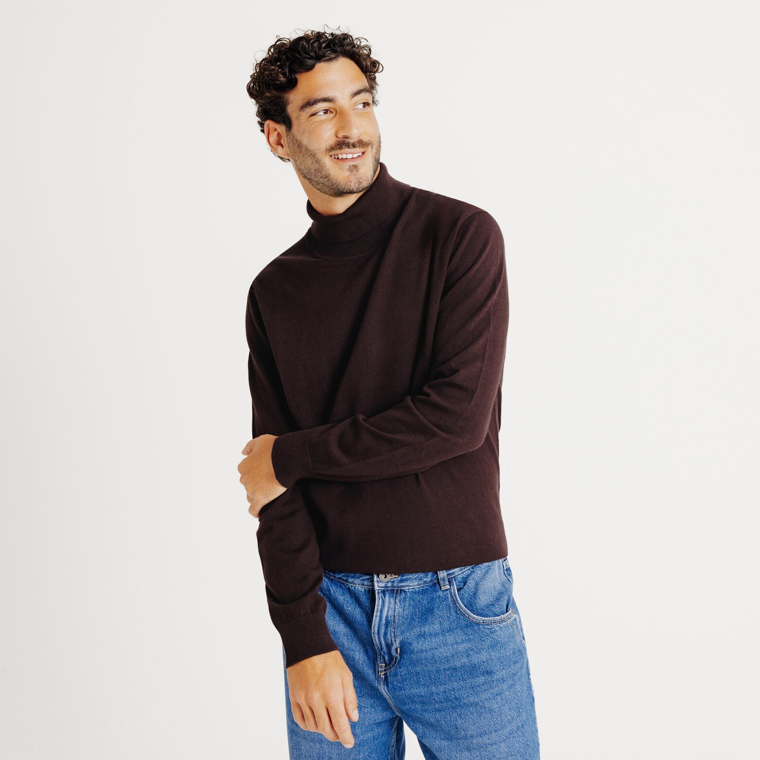 Pull col roul&eacute;