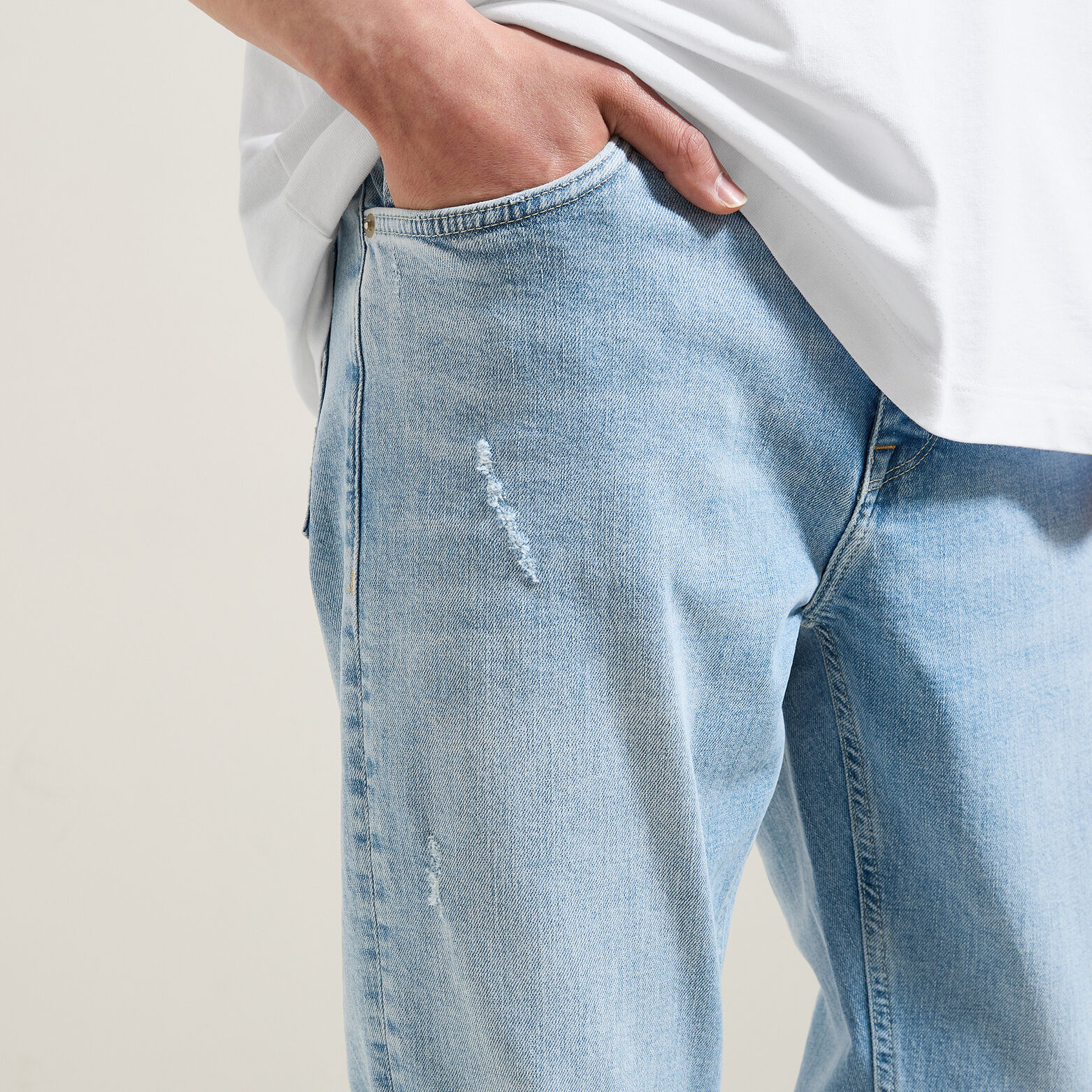 Jean straight 3 longueurs d&eacute;lav&eacute;