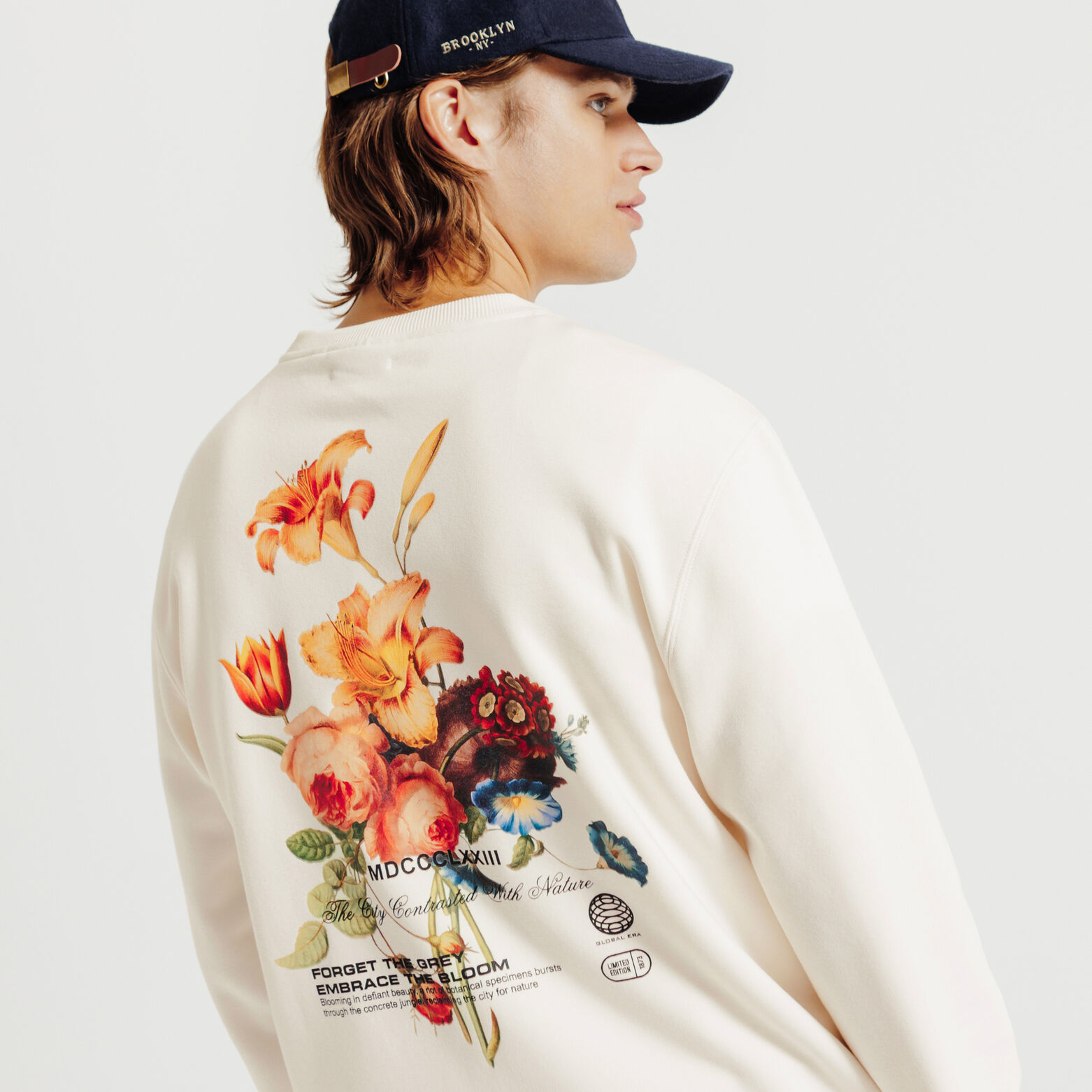 Sweater ronde hals met bloemenprint