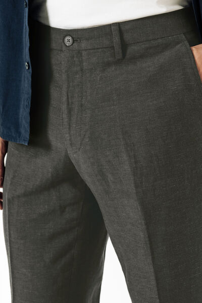 Pantalon de costume contenant du lin