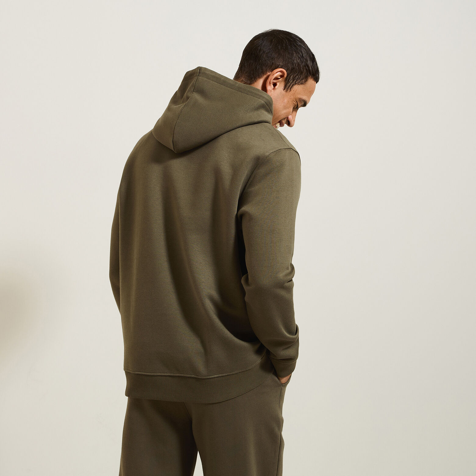 Sweat &agrave; capuche uni