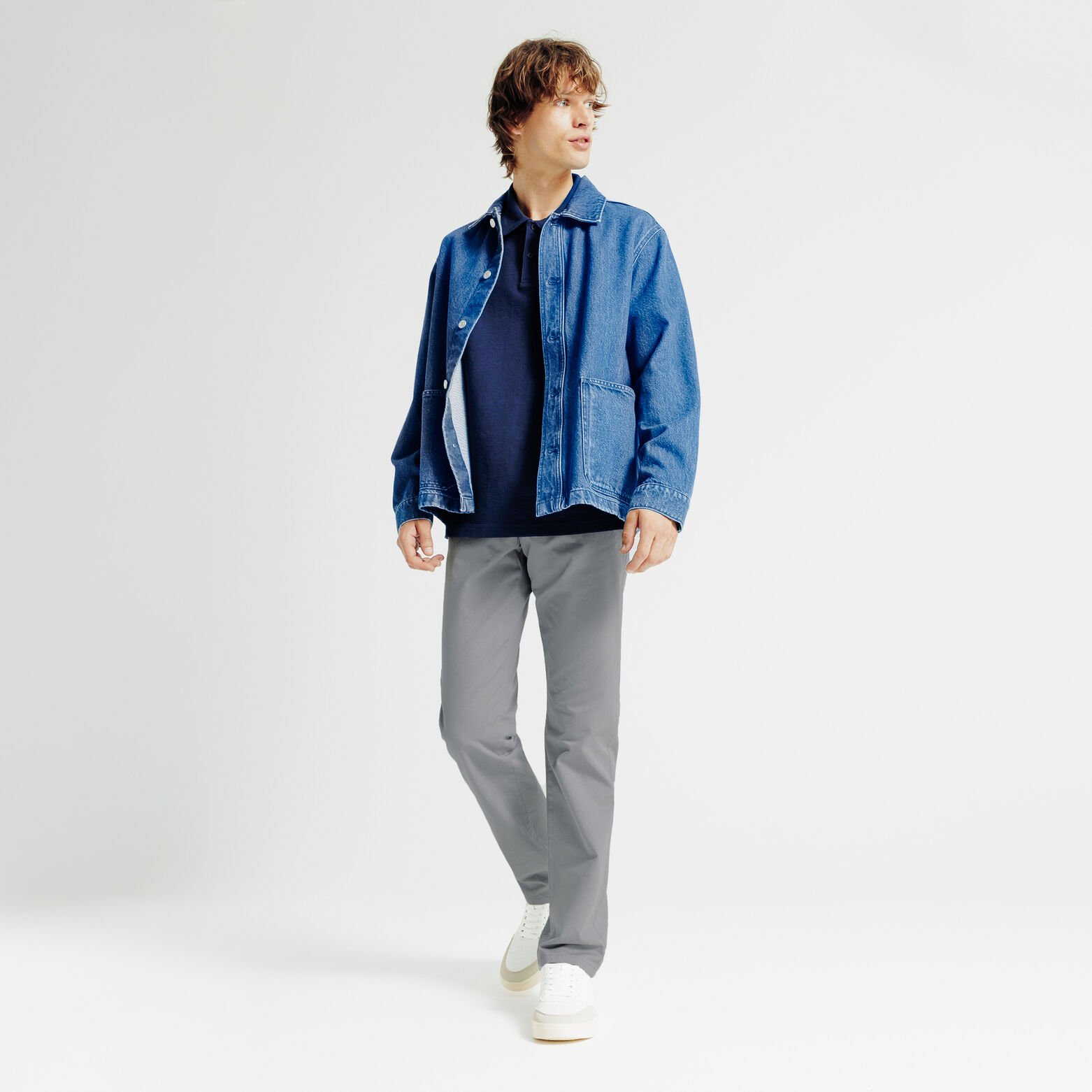 Pantalon chino l&eacute;ger straight