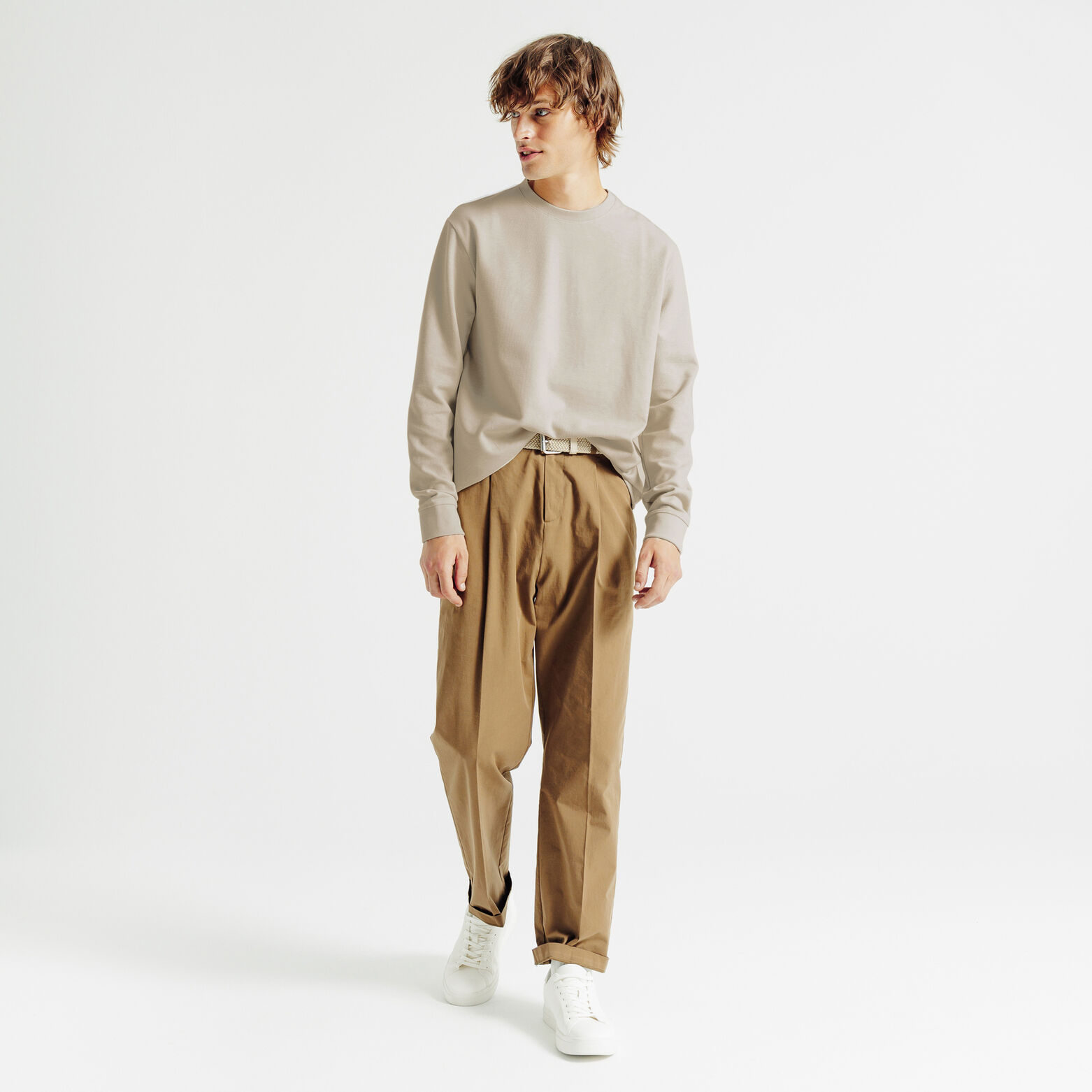 Tee shirt manches longues mati&egrave;re reli&eacute;f&eacute;e