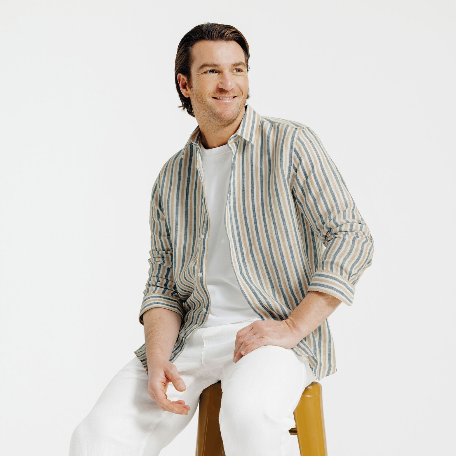 Chemise en lin ray&eacute;e