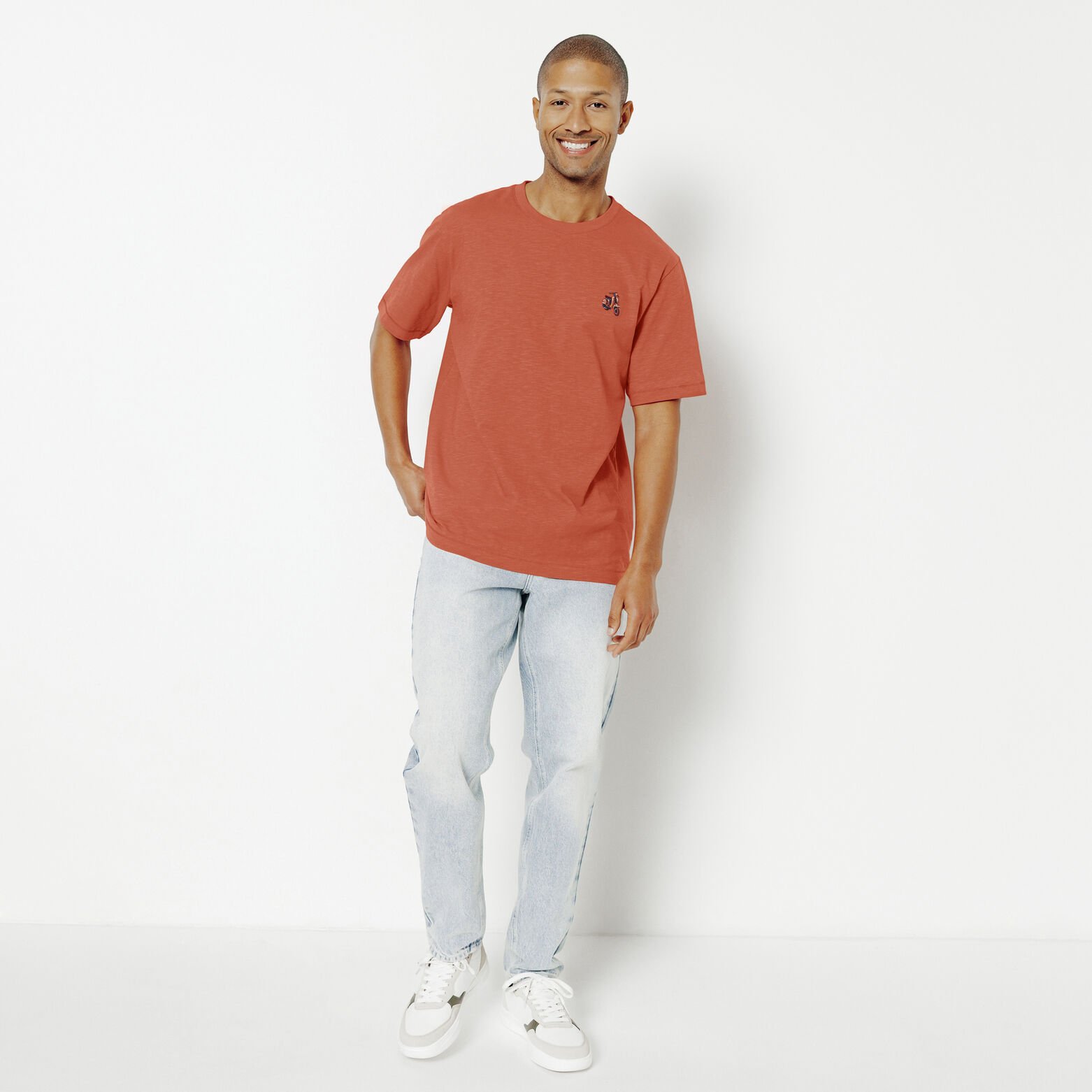 T-shirt in katoen met borduursel