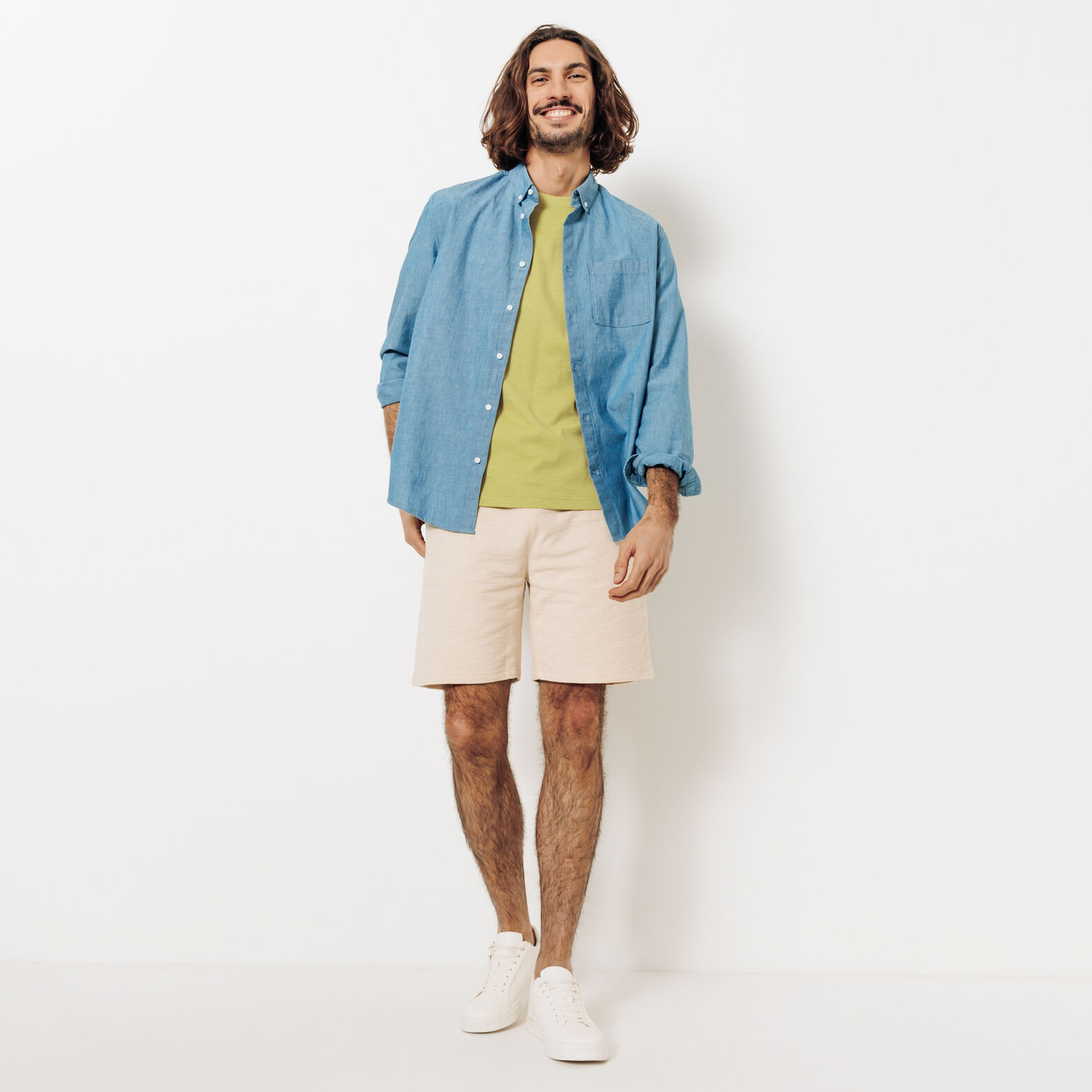 Tee shirt mati&egrave;re flamm&eacute;e broderie poitrine