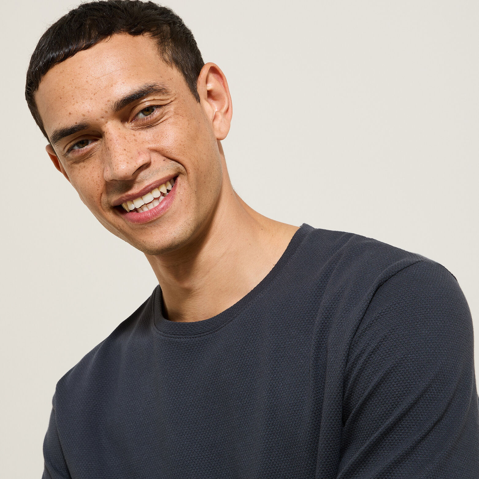 Tee shirt mati&egrave;re fantaisie