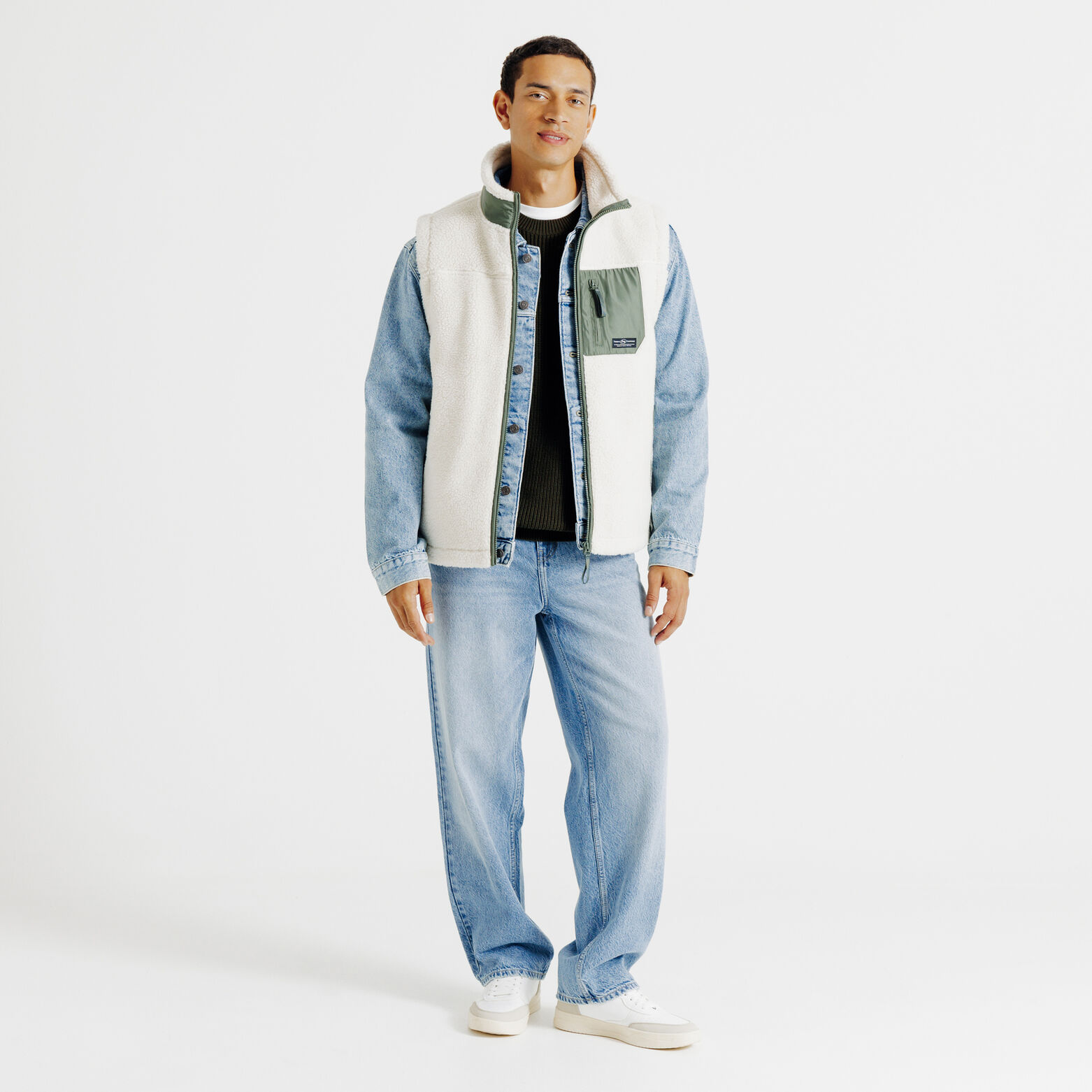 Pull col rond en c&ocirc;te