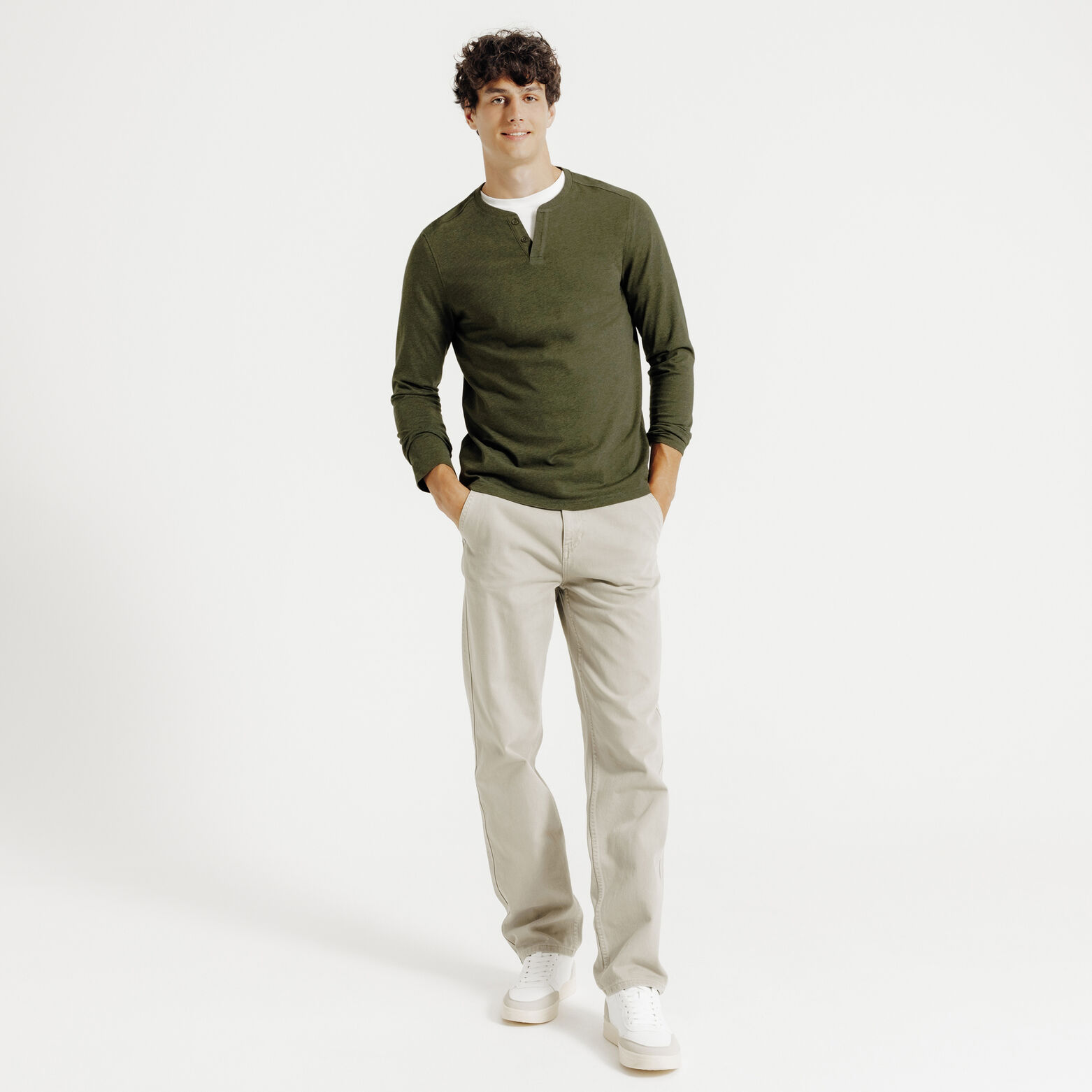 Tee shirt col tunisien manches longues