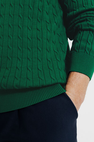 Pull col rond torsad&eacute;