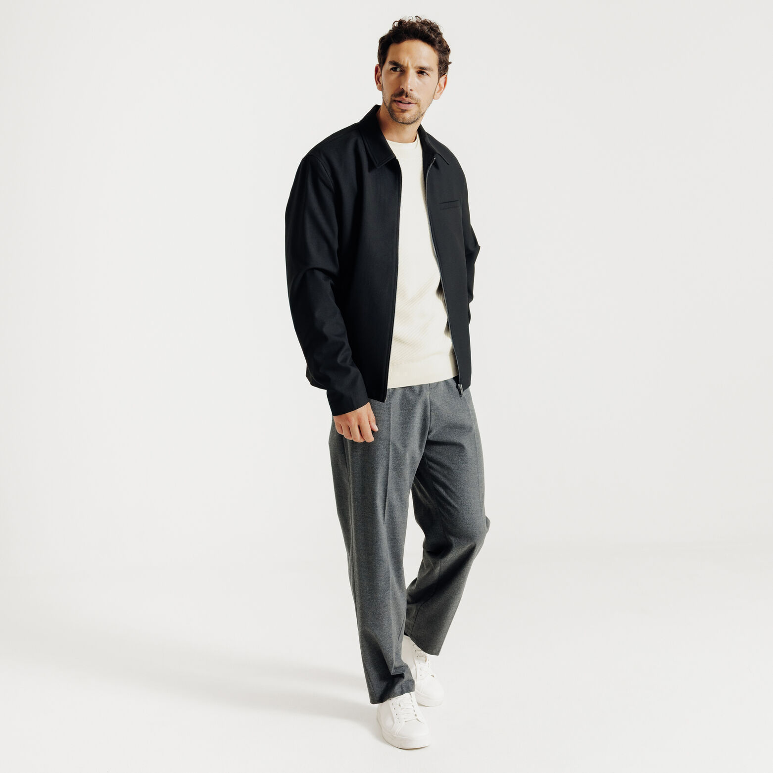 Pull col rond jeux de points fantaisie